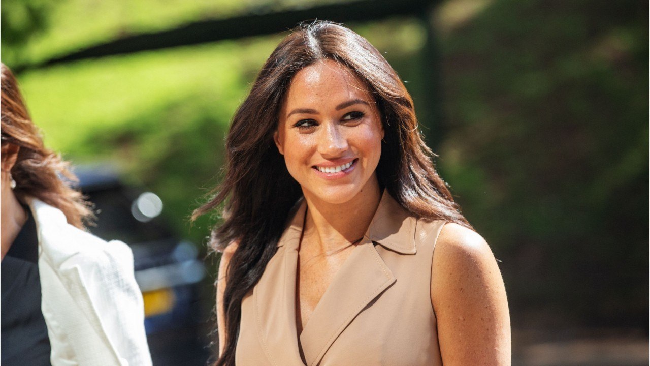 VOICI - 40 ans de Meghan Markle : un cliché de Lilibet dévoilé par accident dans sa vidéo anniversaire ?