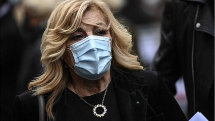 VOICI - « On voyait toutes mes fesses " : les cauchemars très troublants de Nicoletta avant son grand retour sur scène