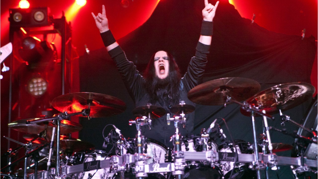 VOICI : Mort de Joey Jordison : le batteur et co-fondateur du groupe Slipknot est décédé à 46 ans