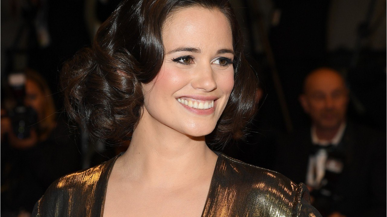 VOICI : Lucie Lucas : la star de Clem dévoile le visage de son fils Milo, qui a bien grandi