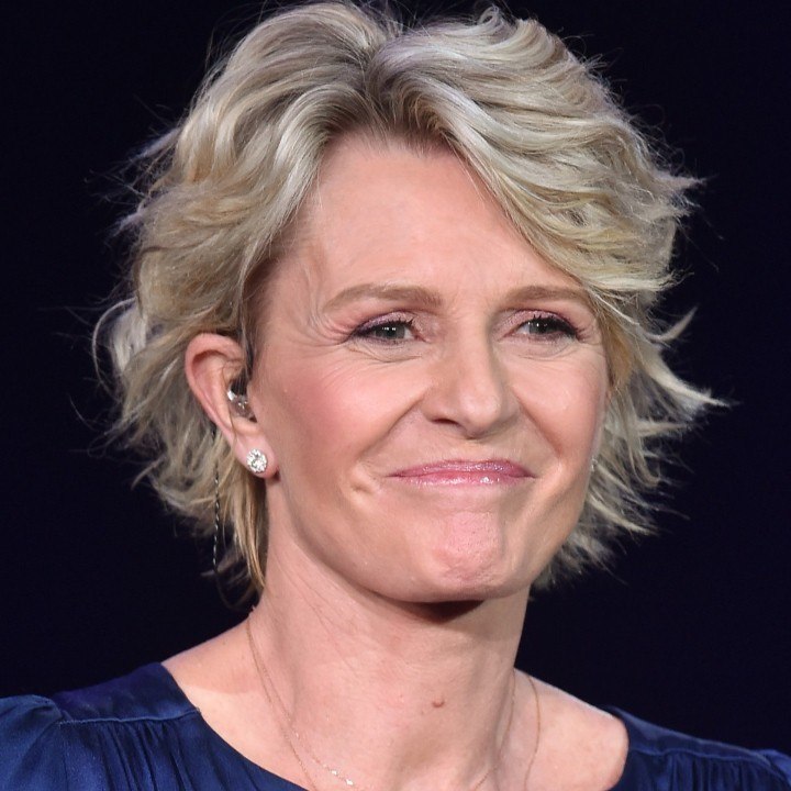 VOICI SOCIAL - Sophie Davant complexée : l'animatrice révèle ce qu'elle ne supporte pas chez elle