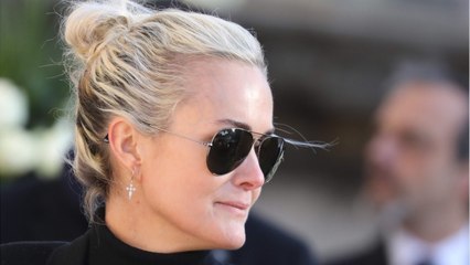 VOICI : Laeticia Hallyday : Santos, le chien de Johnny au plus mal, vague de soutien sur Instagram