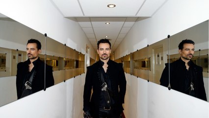 Voici - PHOTOS Damien Sargue amoureux : ses rares clichés romantiques avec sa femme Emilie