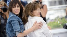 VOICI - Charlotte Gainsbourg au plus mal : comment Jane Birkin l'a aidée lors de son retour à Paris ?