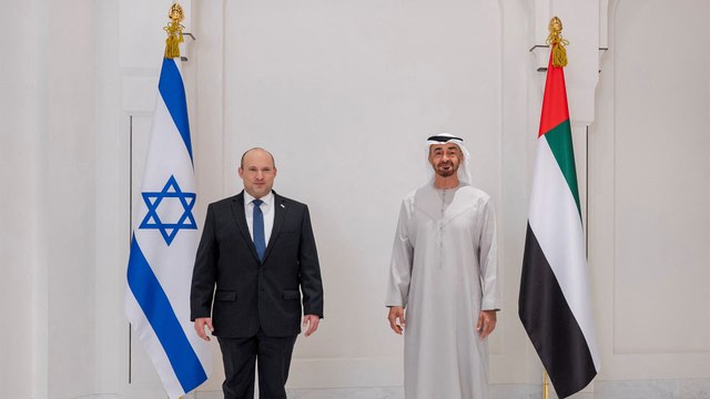 ما وراء الخبر.. هل هو دهاء أم تيه سياسي؟.. تقارب الإمارات مع إسرائيل وإيران