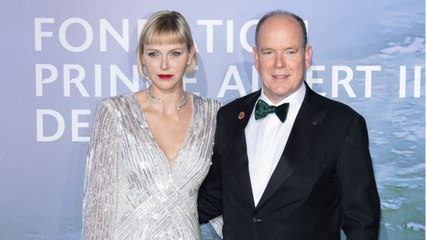 VOICI : "Une période difficile" : la princesse Charlène s'explique sur sa longue absence de Monaco