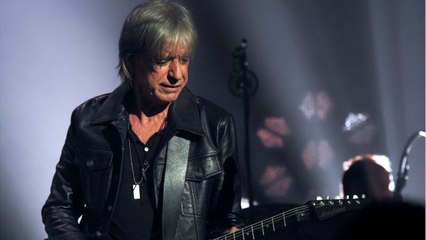 VOICI - « Je vais aller voir le toubib " : le constat préoccupant de Jean-Louis Aubert sur son état de santé (1)