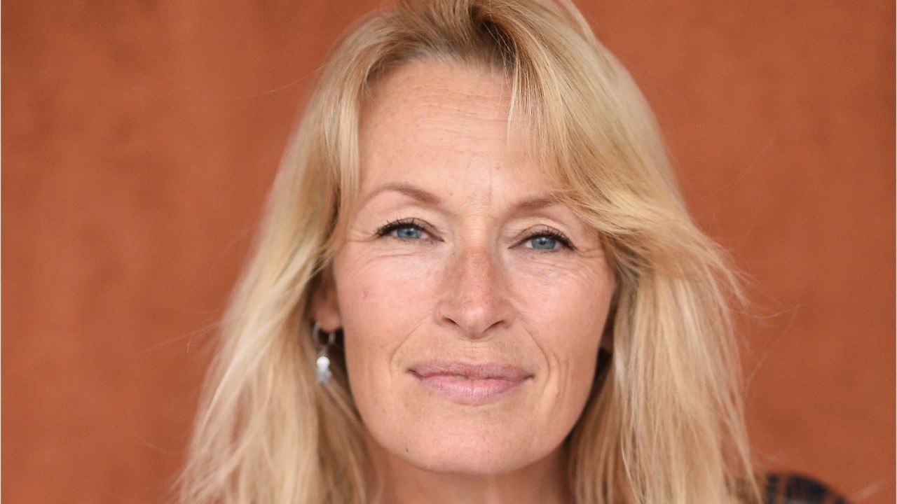 VOICI : Estelle Lefébure heureuse en vacances avec ses enfants Ilona et Giuliano