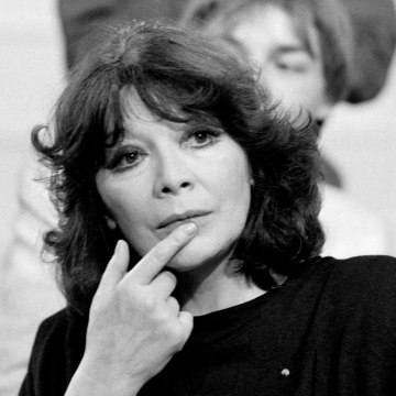 VOICI SOCIAL - Mort de Juliette Gréco : ces hommes illustres qui ont jalonné la vie de la chanteuse (1)