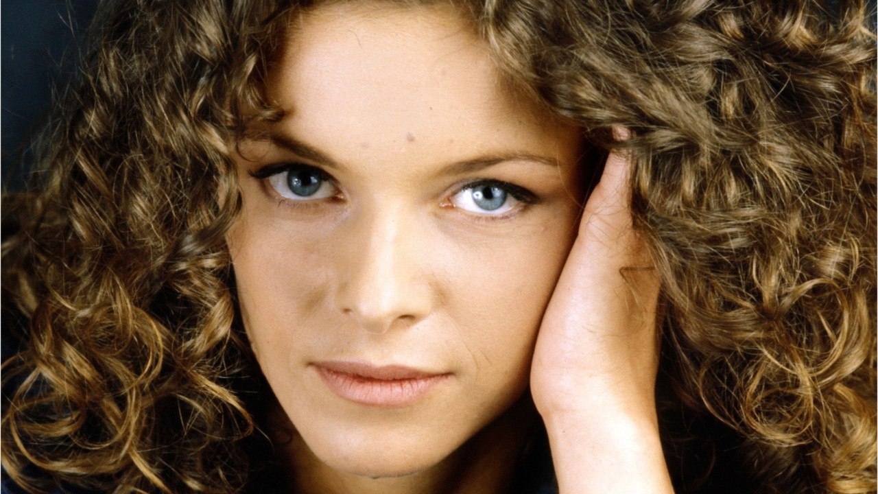 VOICI - Manuela Lopez : ses douloureuses confidences sur sa relation avec un pervers narcissique