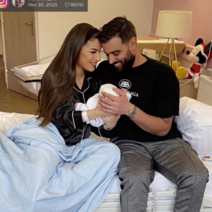VOICI Social- Kamila et Noré (Secret Story) en panique : les pompiers obligés d'intervenir pour leur bébé (1)