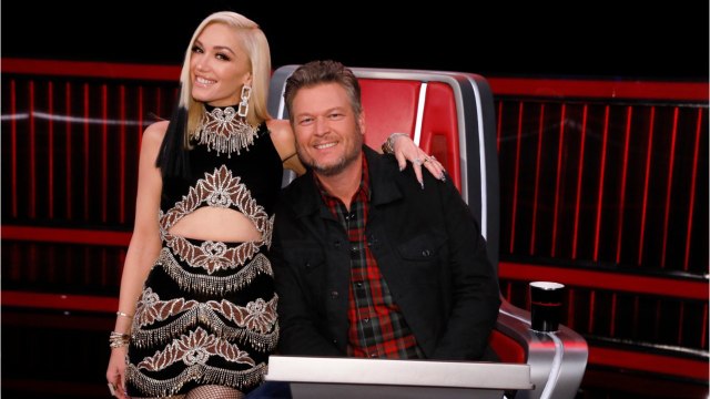 VOICI : Gwen Stefani dévoile ses robes blanches et des clichés de son mariage avec Blake Shelton