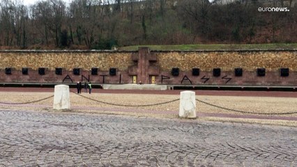 Париж: осквернение памятника героям Сопротивления