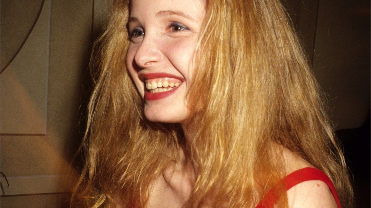 VOICI - Julie Delpy : cet affreux tournage avec Juliette Binoche et Leos Carax qui l’a traumatisée