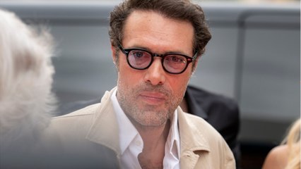 Voici - PHOTOS Nicolas Bedos en couple : Il apparait pour la première fois aux côtés de sa nouvelle compagne