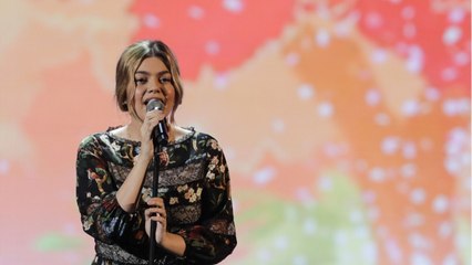 VOICI : "À chaque fois qu'il vient en France on se capte" : les confidences de Louane sur son amitié inattendue avec Ed Sheeran
