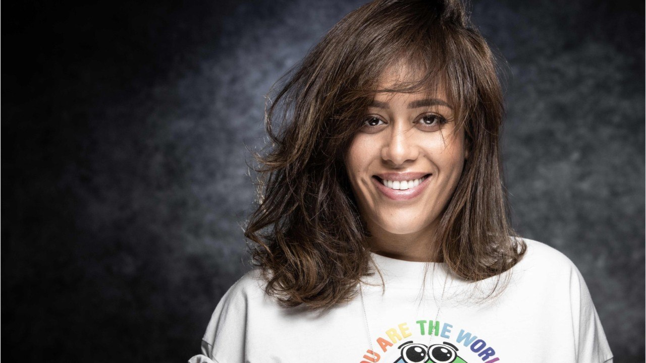 Voici - Amel Bent : son message lourd de sens a...