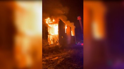 Missouri Firefighters Battle Huge Blaze At Two-Story Home.mp4