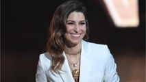 VOICI :  Laury Thilleman : blessée au pied, l'ex-Miss France poursuit un tournage 