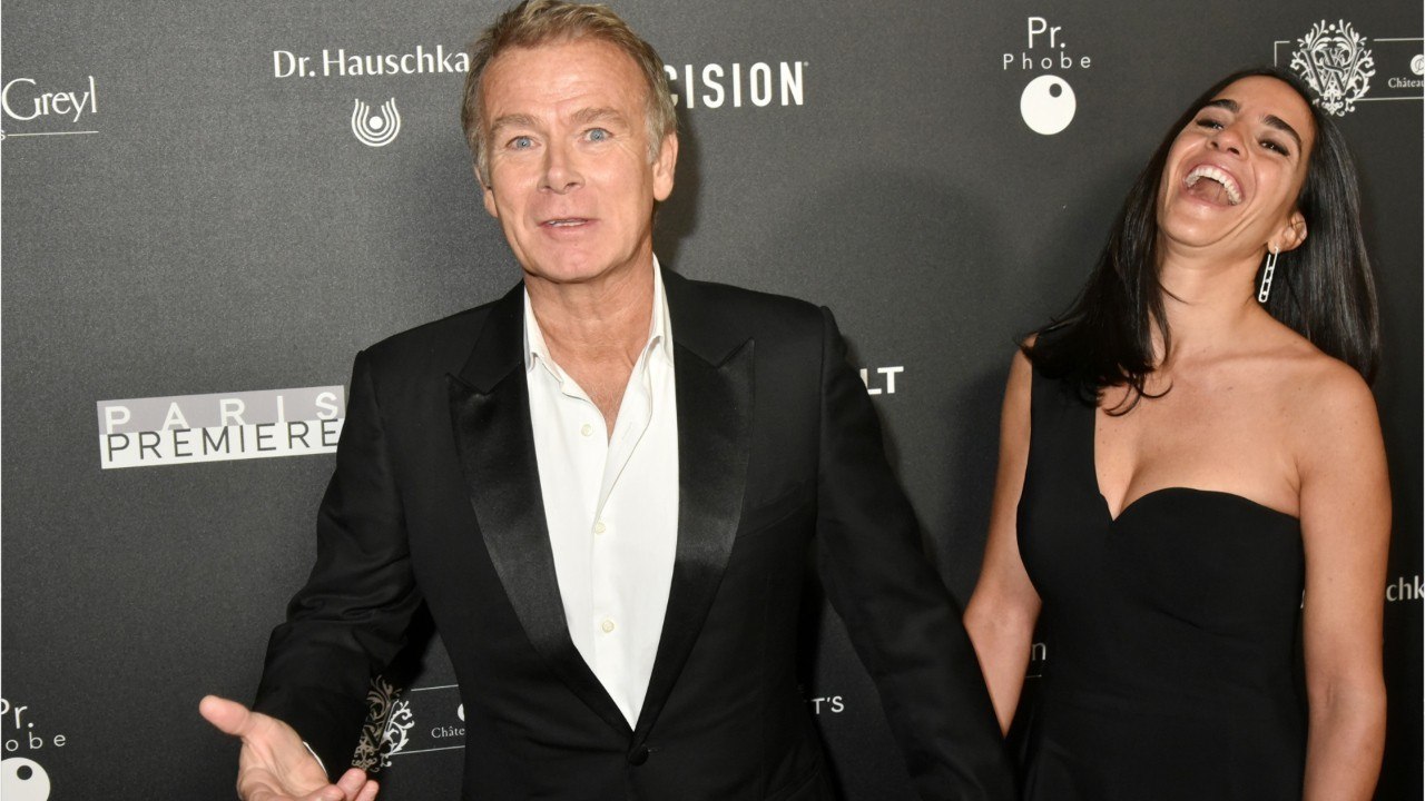VOICI : Franck Dubosc poussé dans les bras d’Alexandra Lamy par sa femme : « On a besoin de rêver ! "