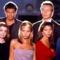 VOICI SOCIAL Buffy : Charisma Carpenter dénonce les agissements du créateur de la série, Sarah Michelle Gellar réagit (1)