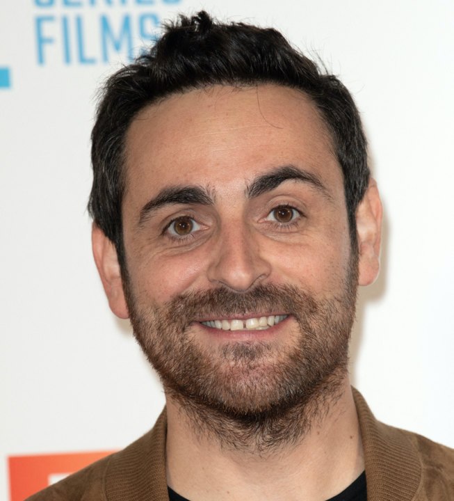 Voici - Camille Combal dévoile les coulisses de son nouveau projet Camille & Images