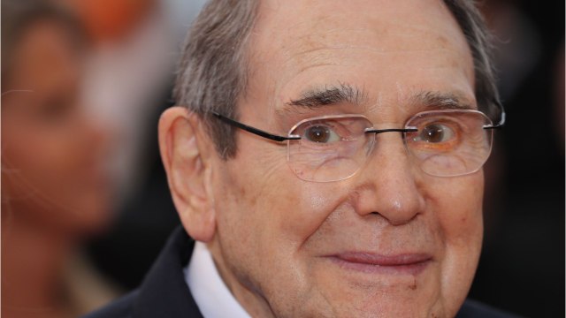 VOICI : Mort de Robert Hossein : ses relations conflictuelles avec Michèle Mercier, star d'Angélique Marquise des Anges