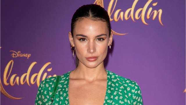 VOICI : Jade Leboeuf en lingerie sexy, elle affole la Toile avec son décolleté