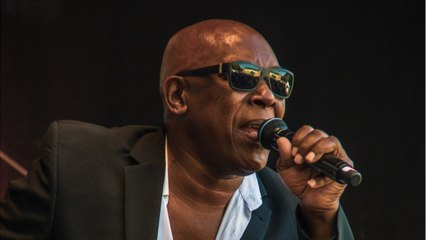 VOICI : Milli Vanilli : John Davis, la véritable voix derrière le duo, est décédé à l'âge de 66 ans de la Covid-19