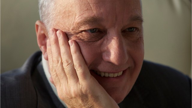 VOICI Covid-19 : François Berléand volontaire depuis plusieurs mois pour être vacciné