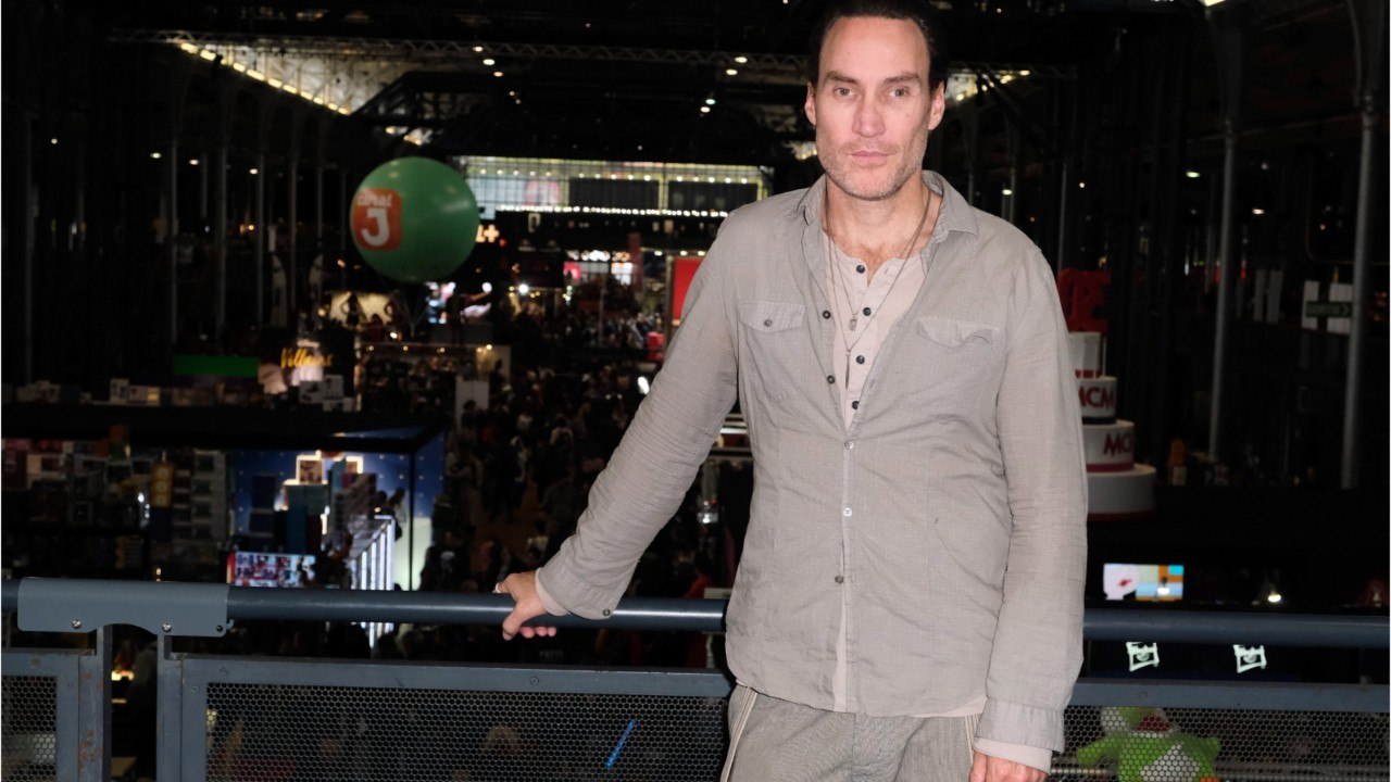 Voici - Callan Mulvey : que devient l'interprète Drazic, le beau gosse de la série Hartley, cœurs à vif ?