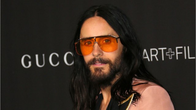 VOICI - Jared Leto sous le choc : de retour d’une méditation dans le désert, il découvre le coronavirus !