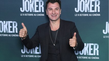 Tải video: VOICI-Les Enfoirés : Michaël Youn annonce les nouveaux concerts de la troupe et met en garde les fans