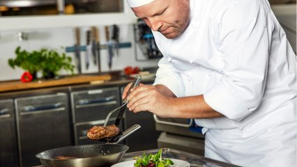 VOICI - Top Chef : un ancien candidat emblématique de l’émission bientôt papa