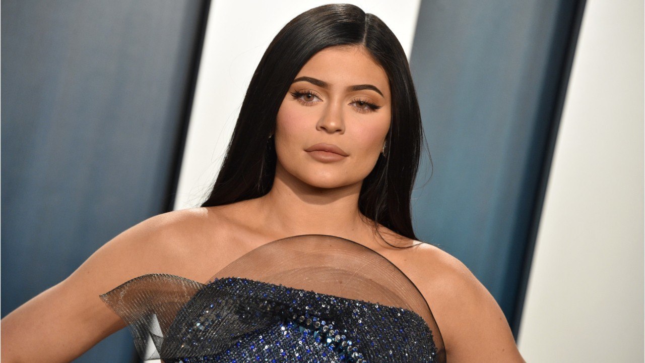 VOICI-PHOTO Kylie Jenner comparée à une célèbre chanteuse : les internautes sont divisés