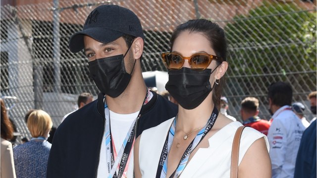 VOICI - PHOTOS Iris Mittenaere : son projet avec une star de Demain nous appartient