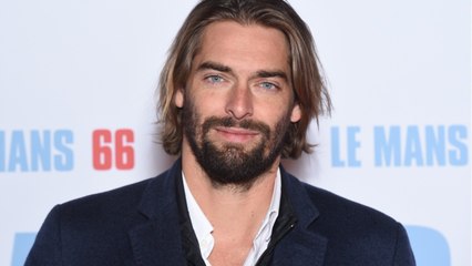 VOICI - Camille Lacourt papa à bout : sa photo avec sa fille Jazz va vous amuser