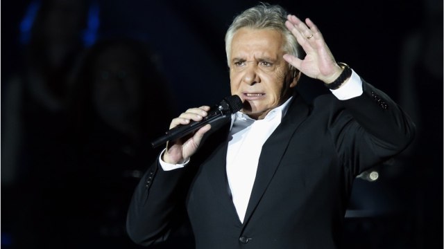 VOICI Michel Sardou : après les vaccins, il donne son avis sur le professeur Didier Raoult