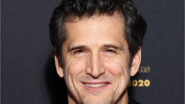 VOICI : Mais ils sont où ? : Guillaume Canet désespéré et en panique sur le tournage d'Astérix et Obélix : L'Empire du Milieu