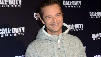 VOICI : David Hallyday : les internautes ont trouvé son troublant sosie dans Quotidien