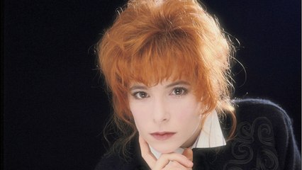 VOICI - Mylène Farmer "traumatisée" : ce fan qui a tué un homme pour elle