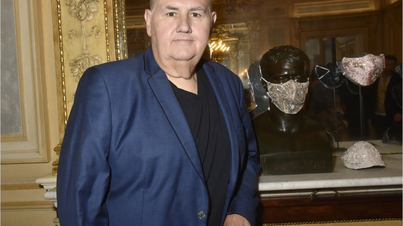 Voici - Pierre Ménès "très fatigué" : son avocat donne de ses nouvelles après la polémique