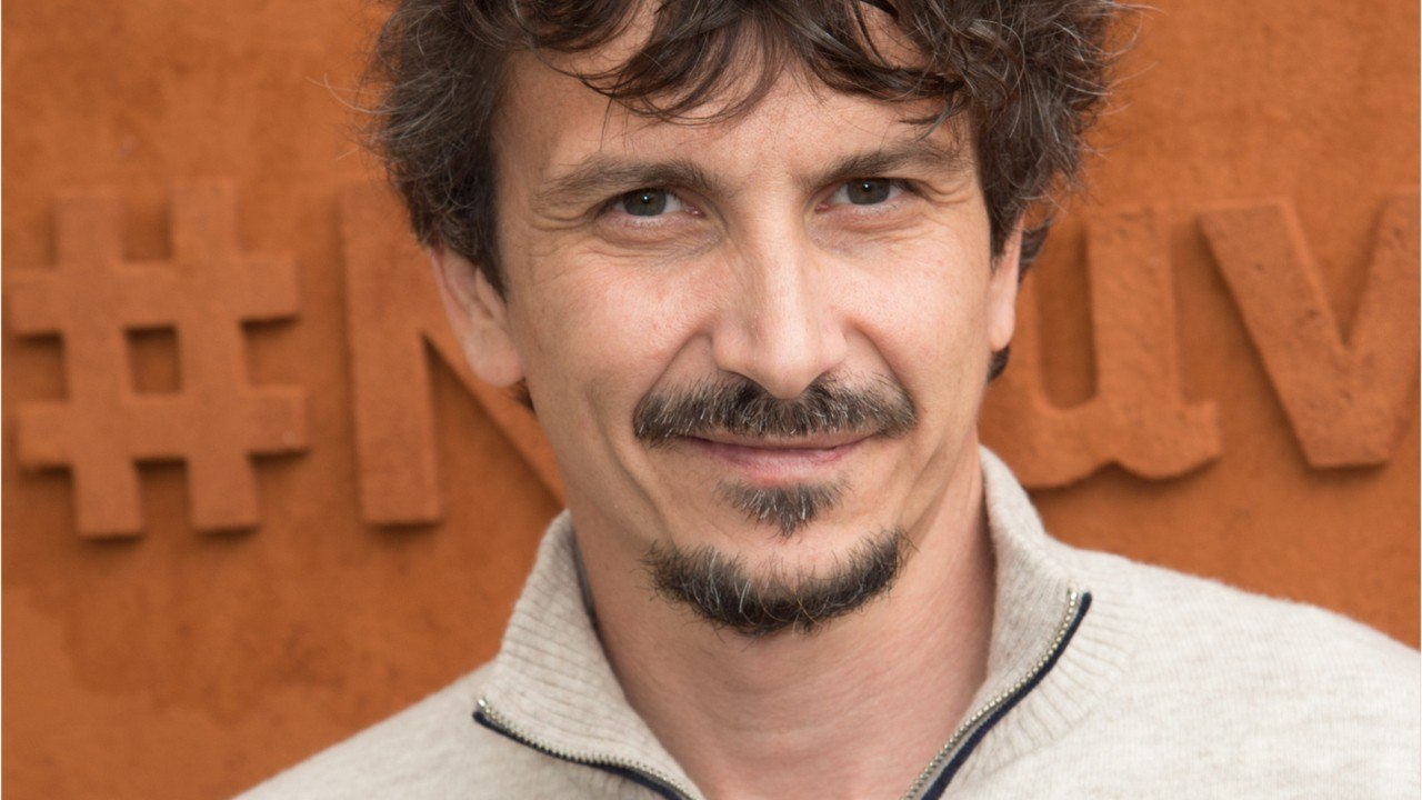 VOICI - Arnaud Tsamère : bientôt le retour d'On ne demande qu'à en rire ? L'humoriste répond