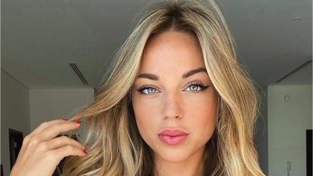 VOICI : Maddy Burciaga en lingerie : sexy et amoureuse, elle charme les internautes