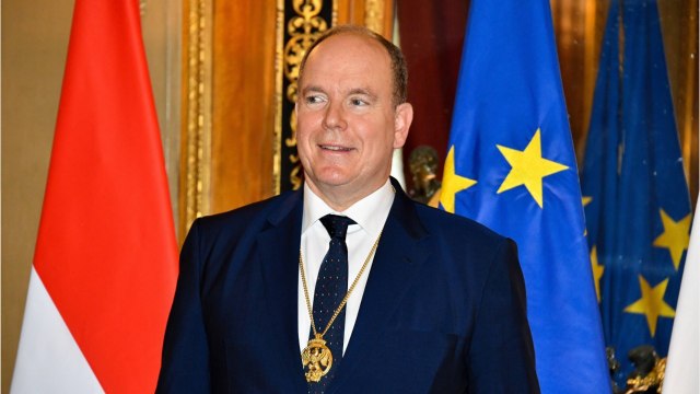 VOICI - Obsèques du prince Philip : l'hommage photographique du prince Albert II de Monaco