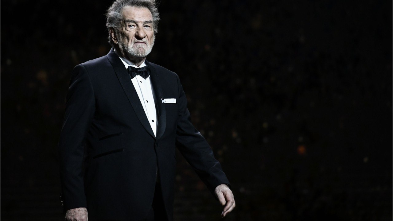 voici Eddy Mitchell "confiné depuis très longtemps" : le chanteur tacle Nicolas Bedos (Publié)
