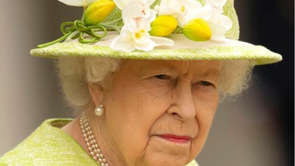 VOICI Elizabeth II prête à prendre du recul ? Ce nouveau rôle qui pourrait être confié au prince Charles