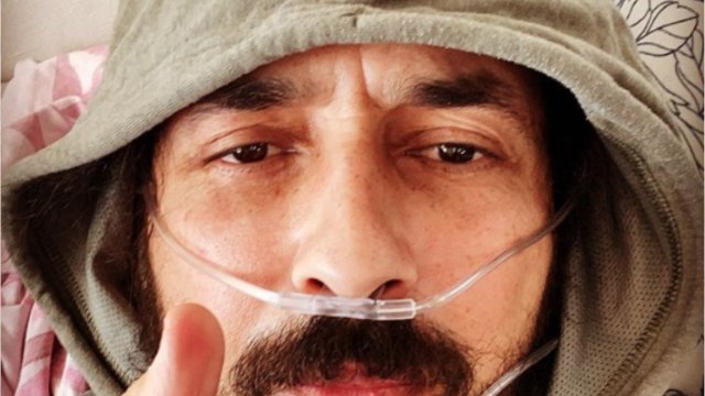 Moundir en pleurs : cette phrase de sa mère qui l'a ému aux larmes