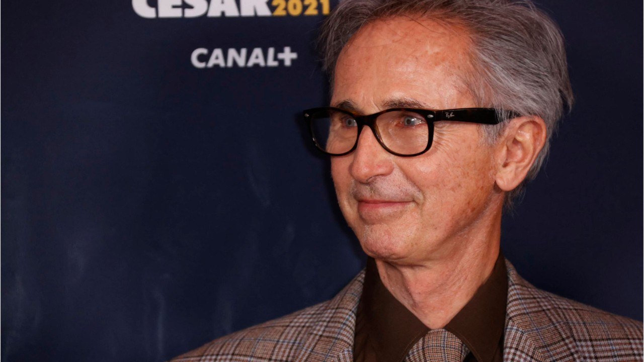 Voici - Thierry Lhermitte : cette surprenante confidence sur ses petits-enfants