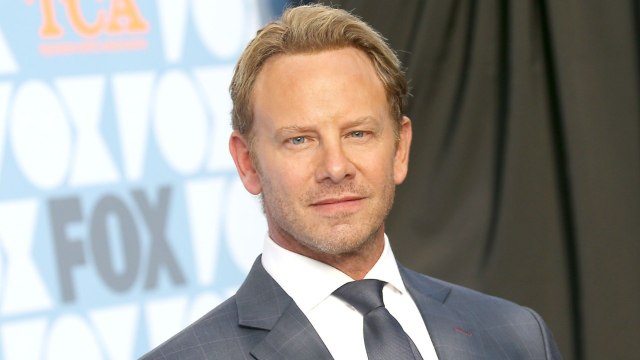 VOICI - Ian Ziering (Beverly Hills 90210) annonce son divorce sur Instagram